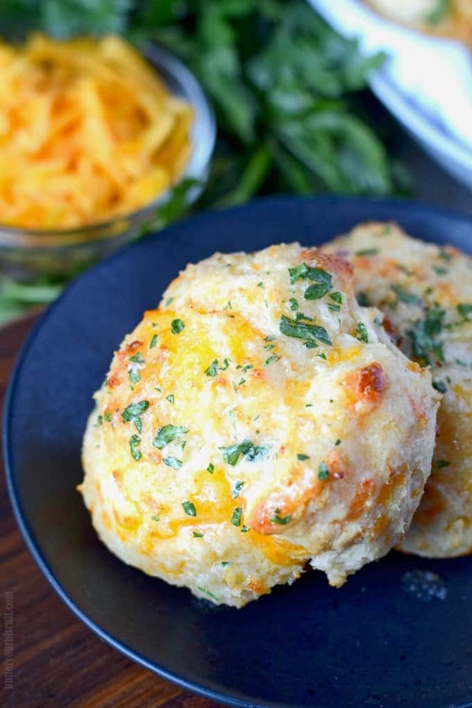 Cheddar Bay Biscuits