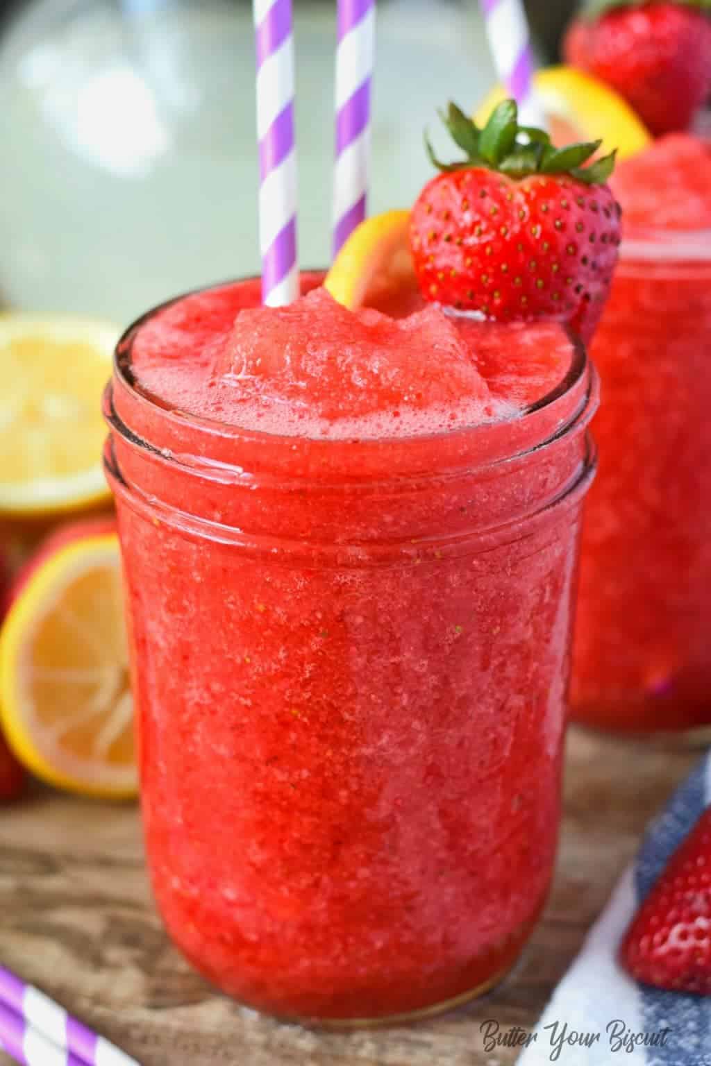 Steps to Make Strawberry Lemonade Vodka Slush