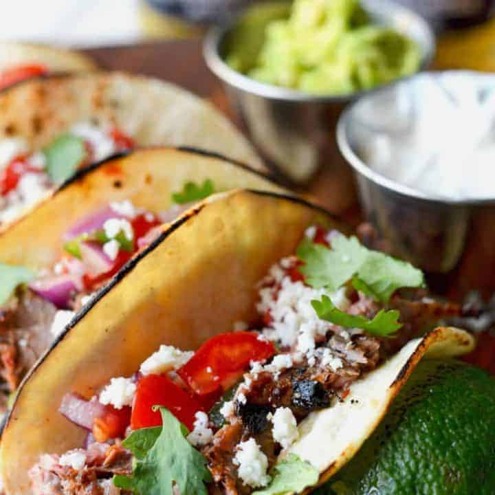 Chipotle lime flank steak street tacos