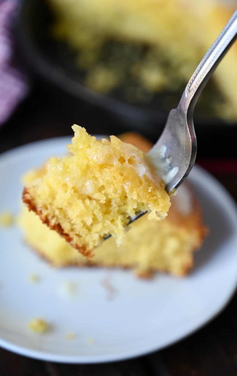 Easy Honey Cornbread Recipe | Sweet Cornbread Recipe