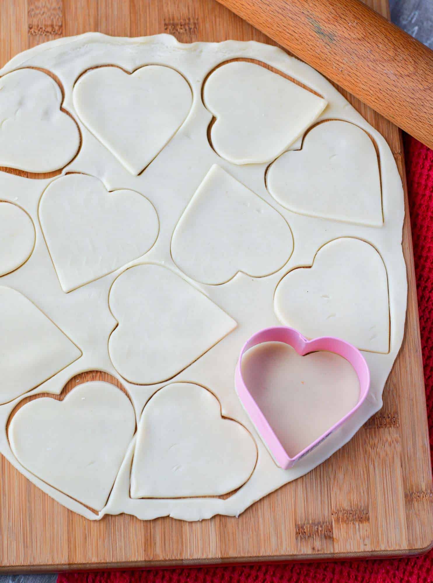 https://butteryourbiscuit.com/wp-content/uploads/2018/01/Heart-shaped-cherry-hand-pies-5.jpg