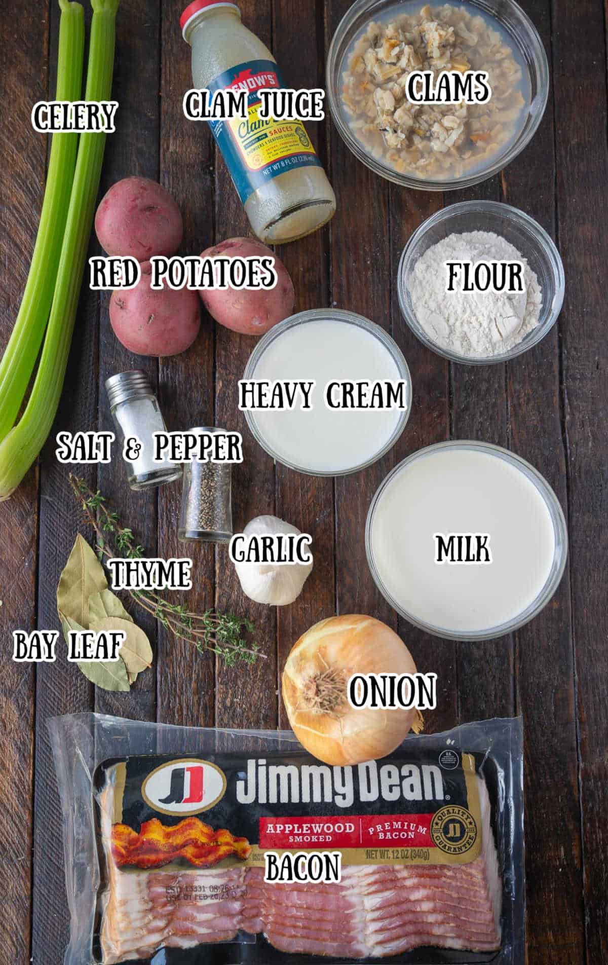 All the ingredients needed for this clam chowder.