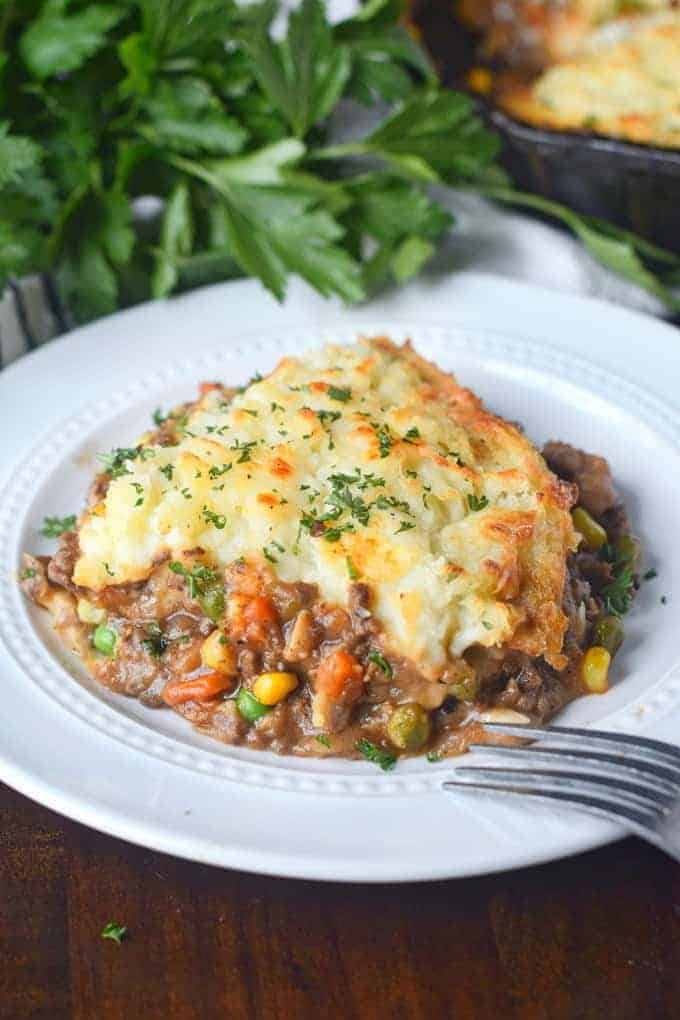 Easy Shepherd's Pie Recipe with Cheesy Potatoes