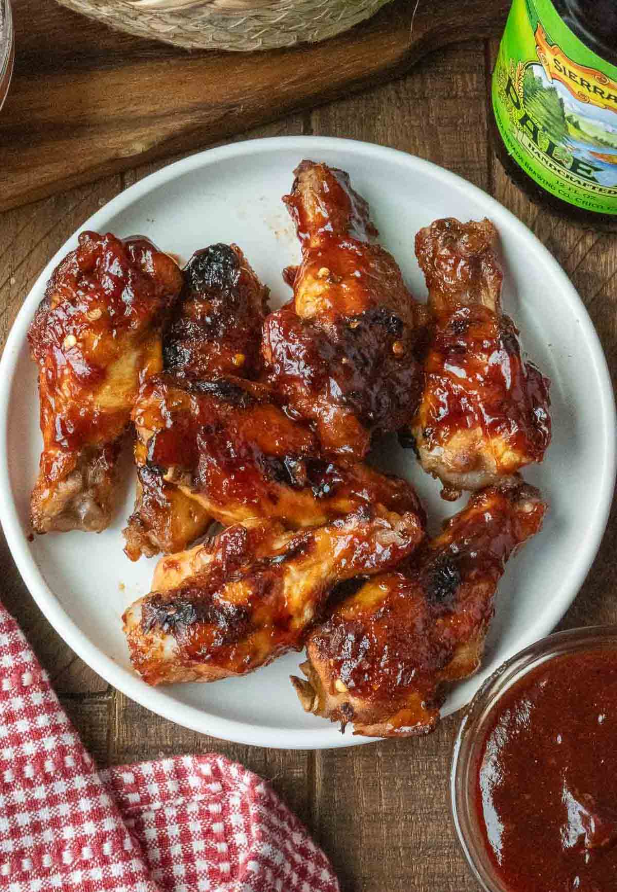 A plate of root beer chicken wings.