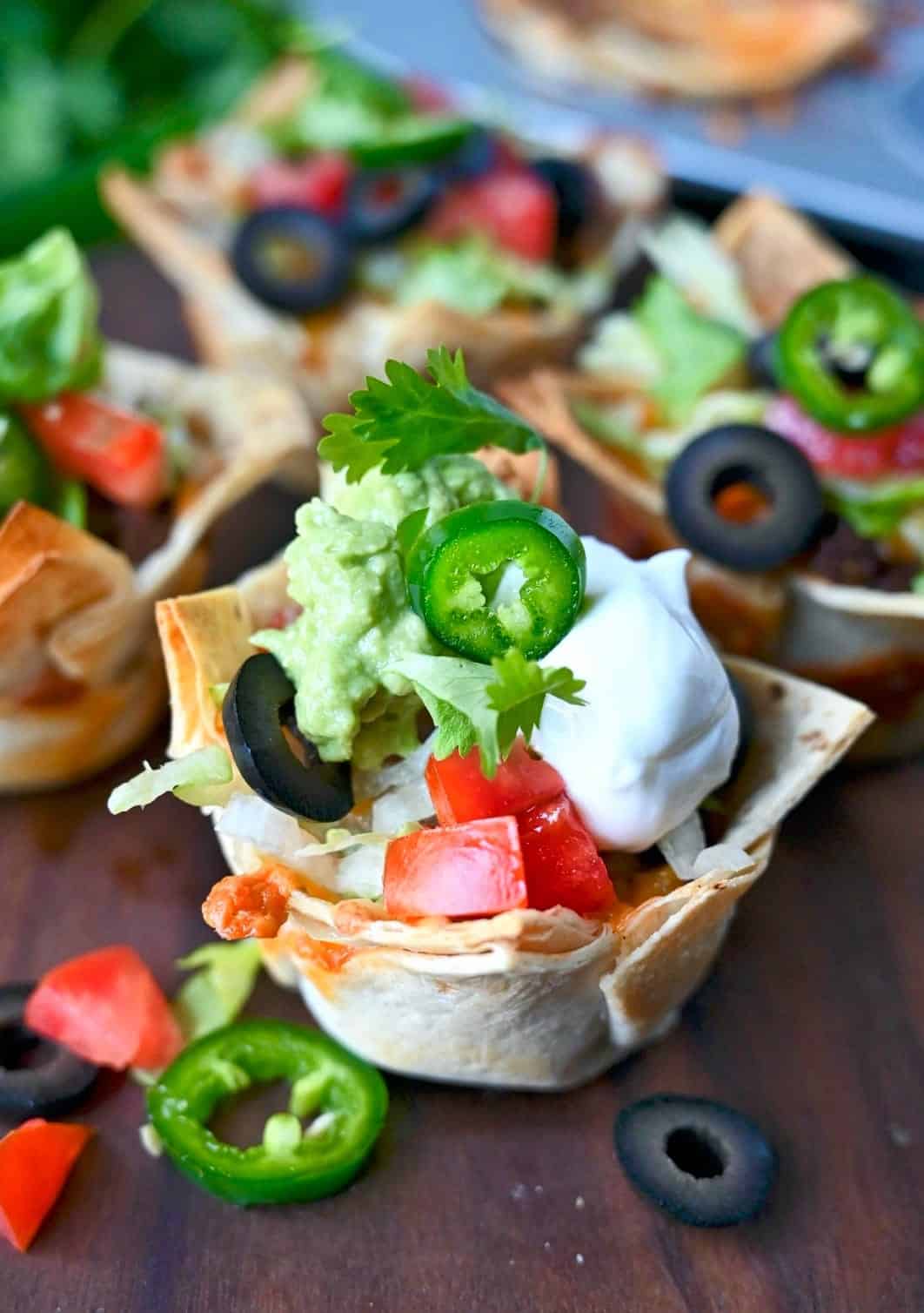 Taco Cups with Beef and Cheese - Dinner at the Zoo