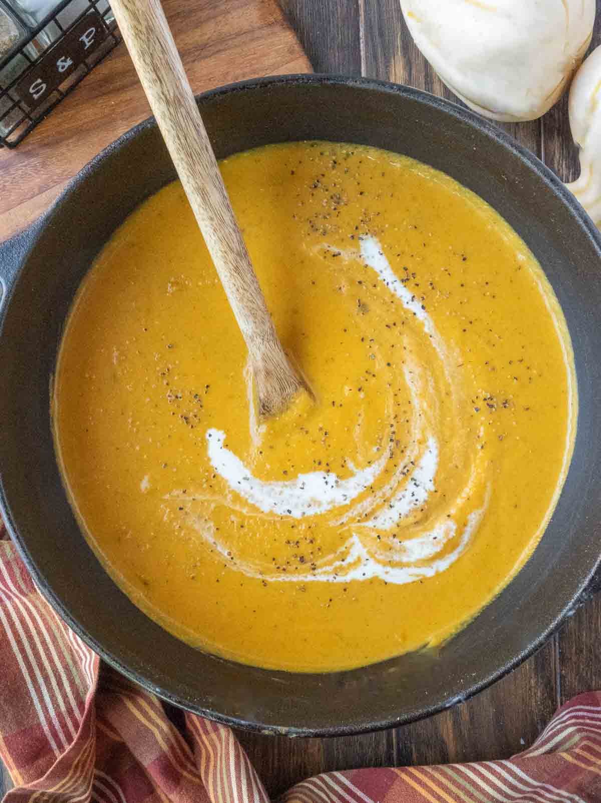 A pot full of copycat panera bread butternut squash soup.
